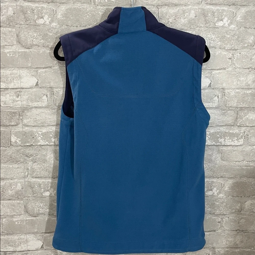 REI Men's Two-Tone Blue Vest